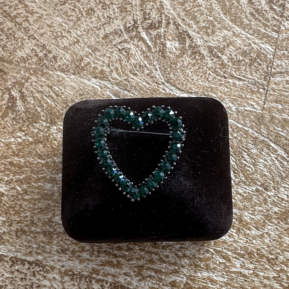 Marc Jacobs Heart Brooch